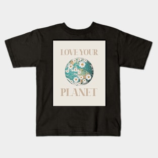 Love your planet Daisies Kids T-Shirt